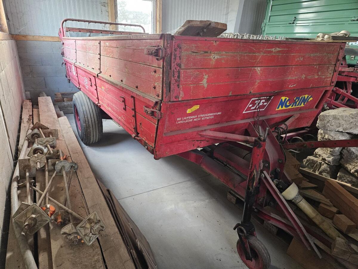 Miststreuer JF AV50 1