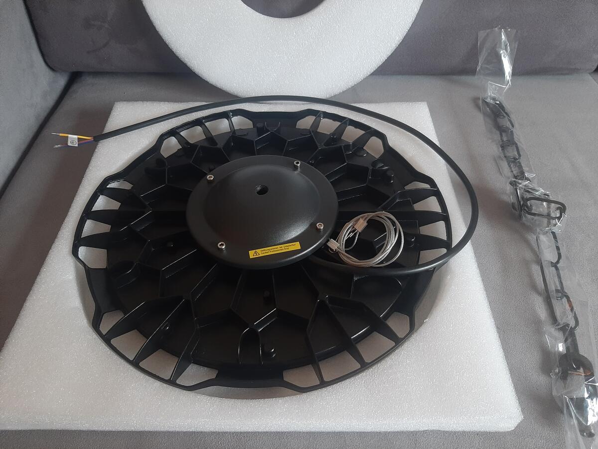 Hallenstrahler LED 800, 500 W für Garage, Halle, Lagerhalle 3