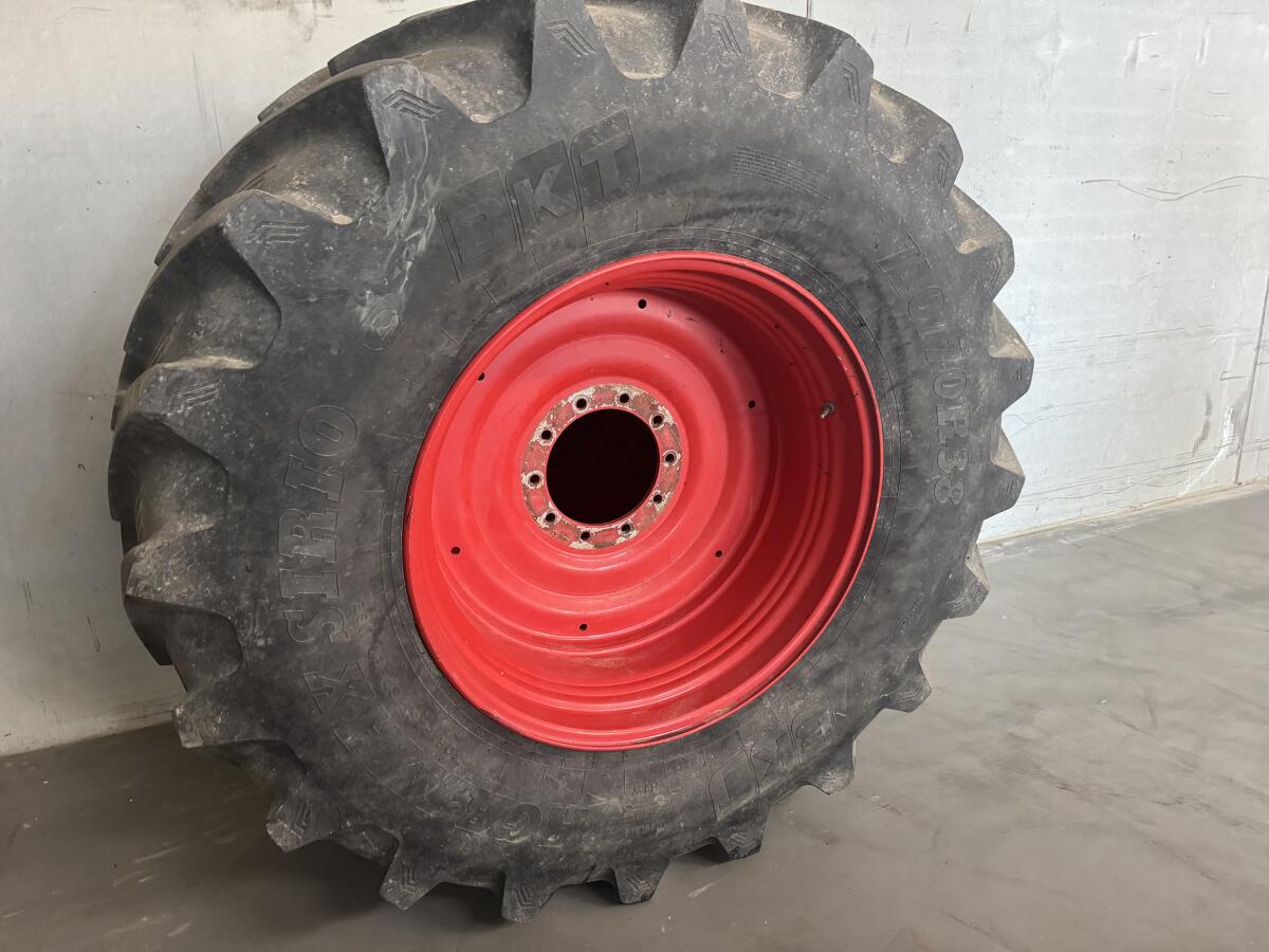 Fendt Komplettradsatz 710/70R38 & 600/65R28 2