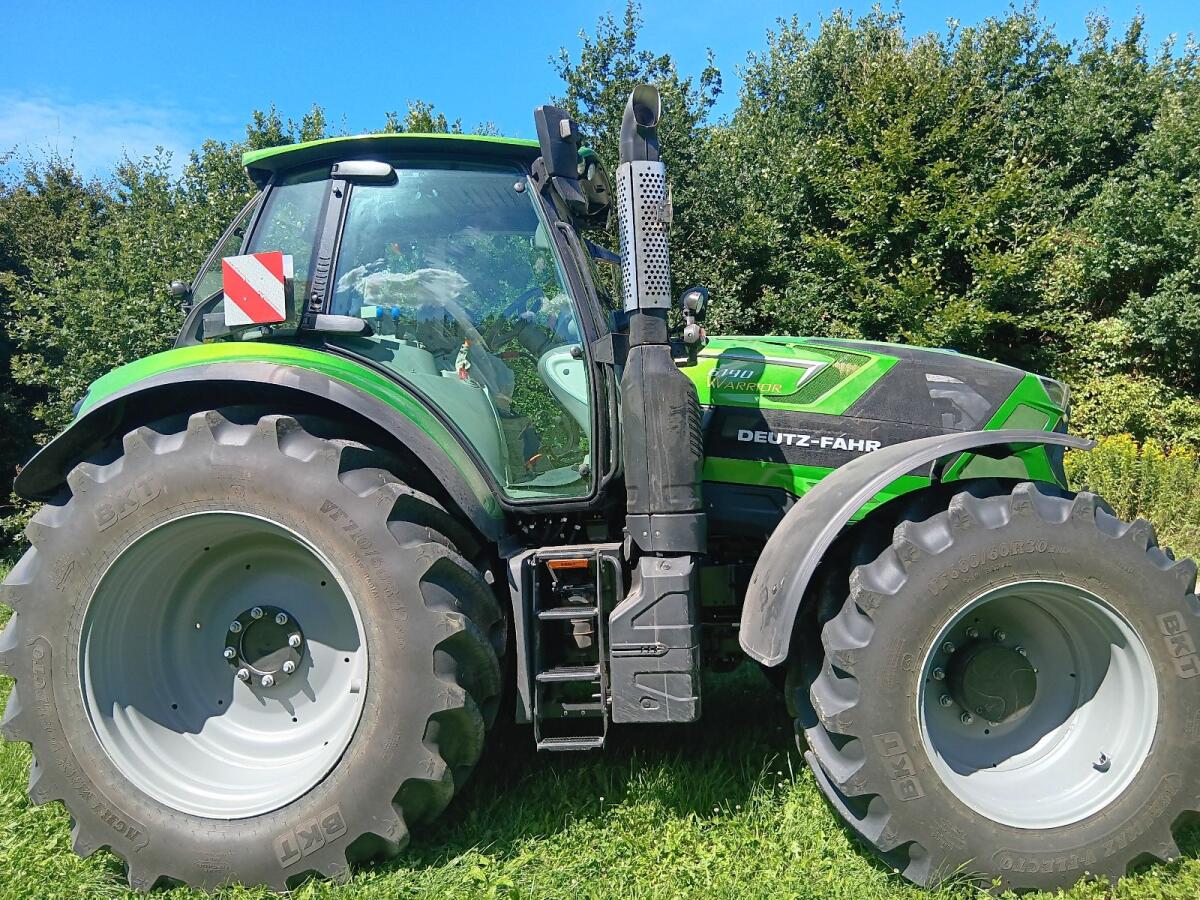Deutz-Fahr Agrotron 6190 Powershift, Java-grün, Warrier 1