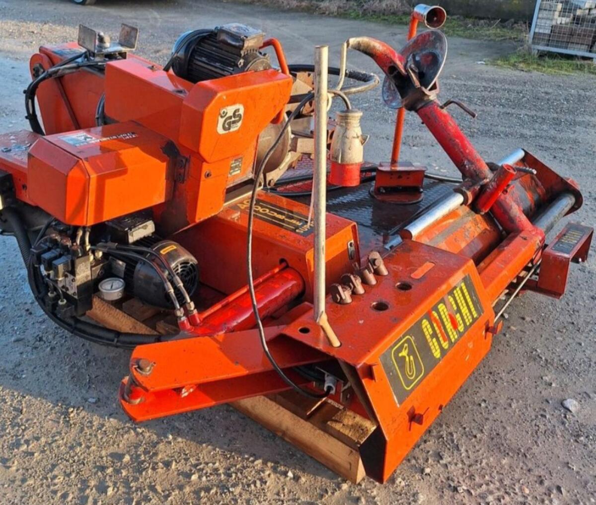 Reifenmontiermaschine, Montiermaschine Traktor, Lkw Corghi 1