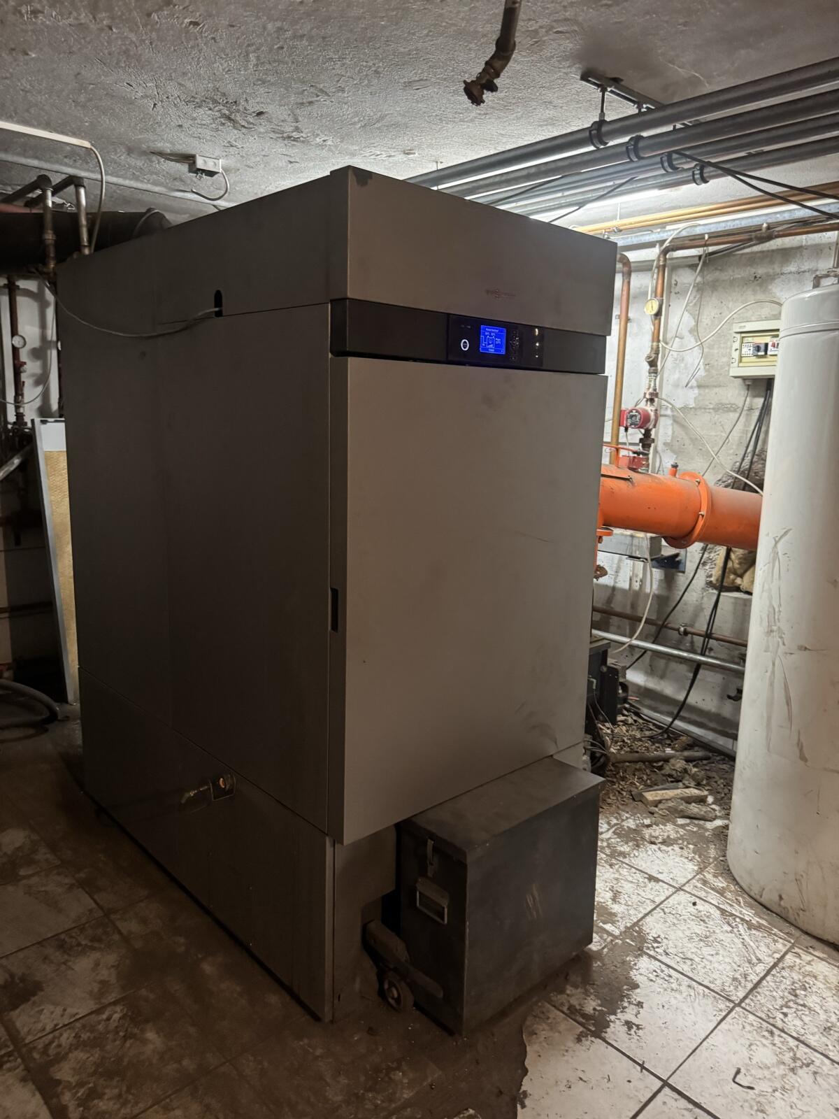 Viessmann Hackschnitzel/Pellets Heizung Vitologno 300-H 1