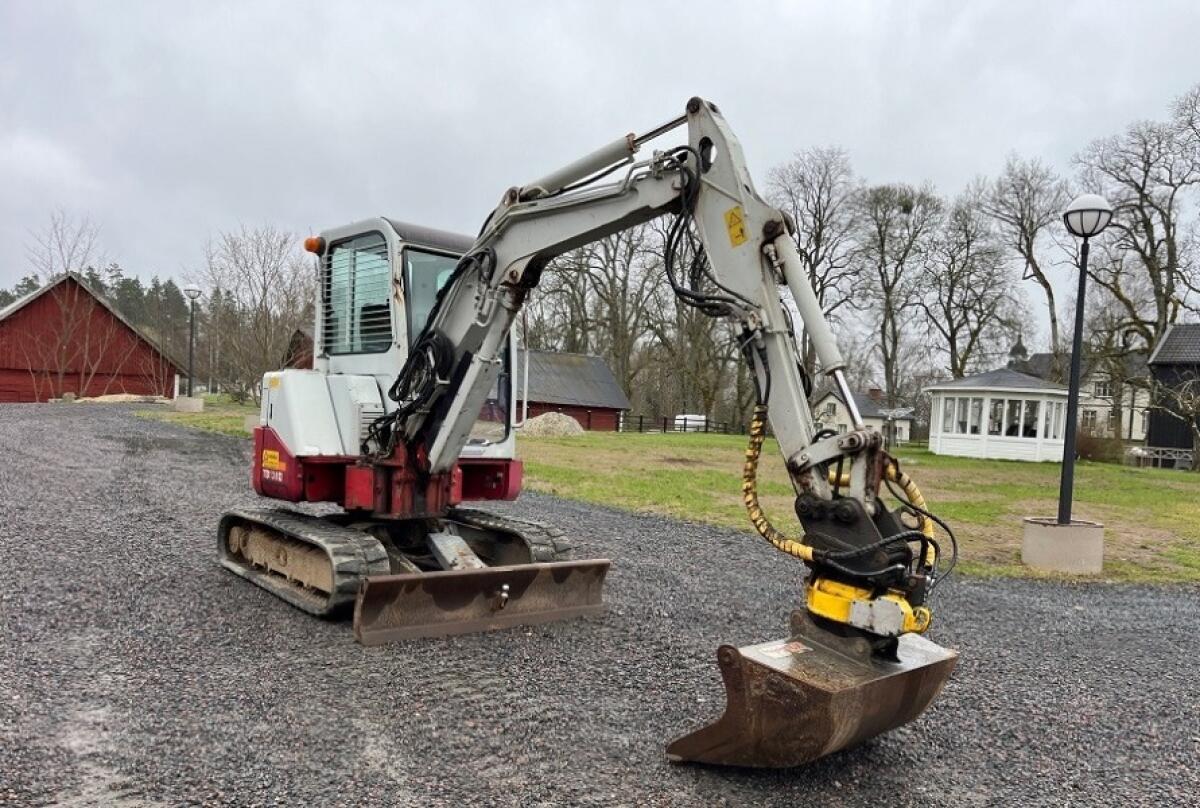 Takeuchi TB138FR Bagger 2