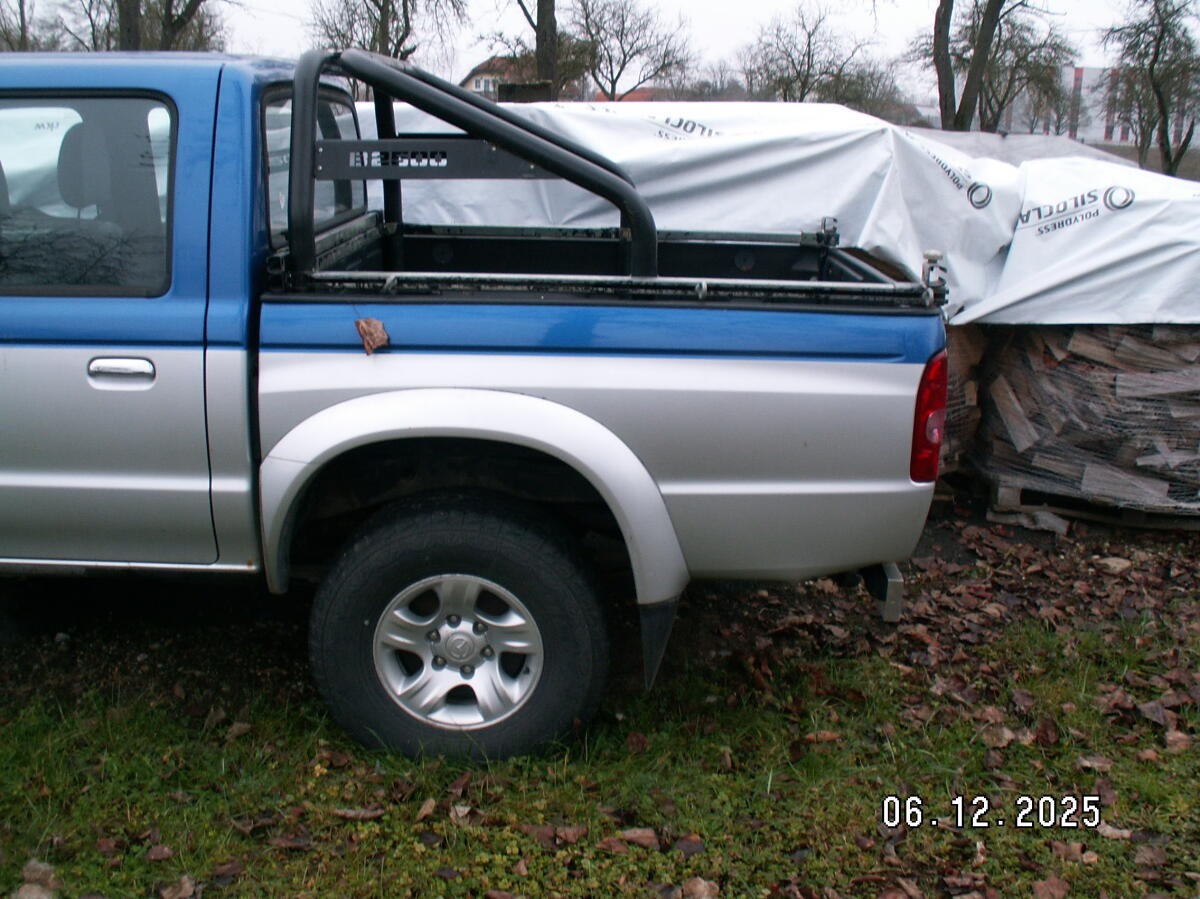 Mazda B 2500 Allrad, 147.000 km 2