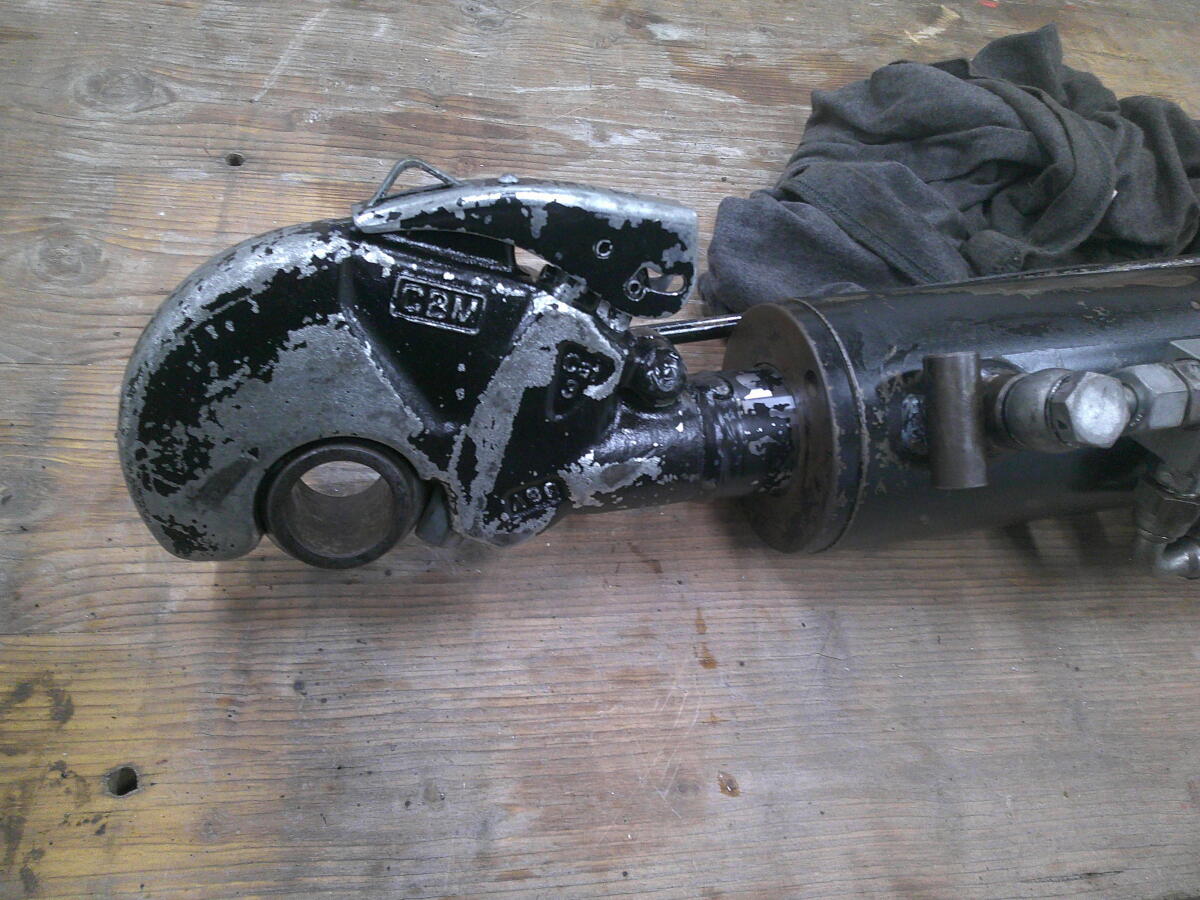 Hydraulischer Oberlenker 3