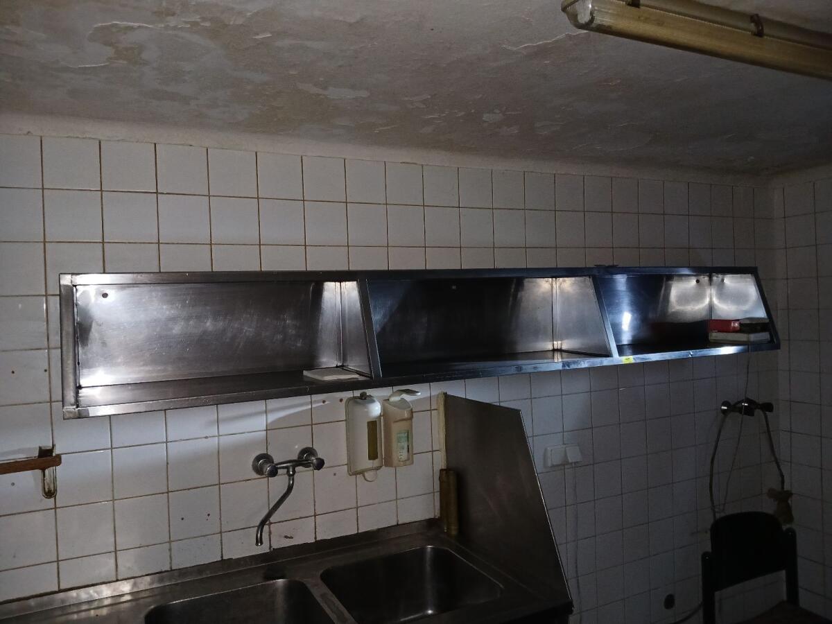 Dunstabzüge Nirosta drei Stk. 2