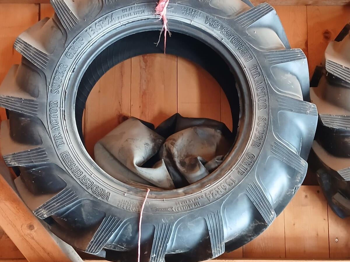 Traktorreifen Vredestein 13.6 R24 1