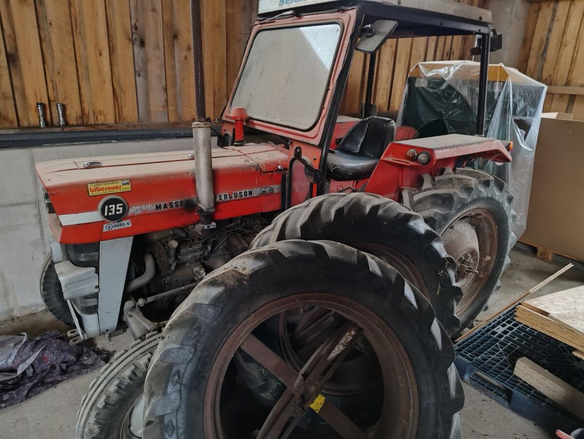 Massey Ferguson 135 3