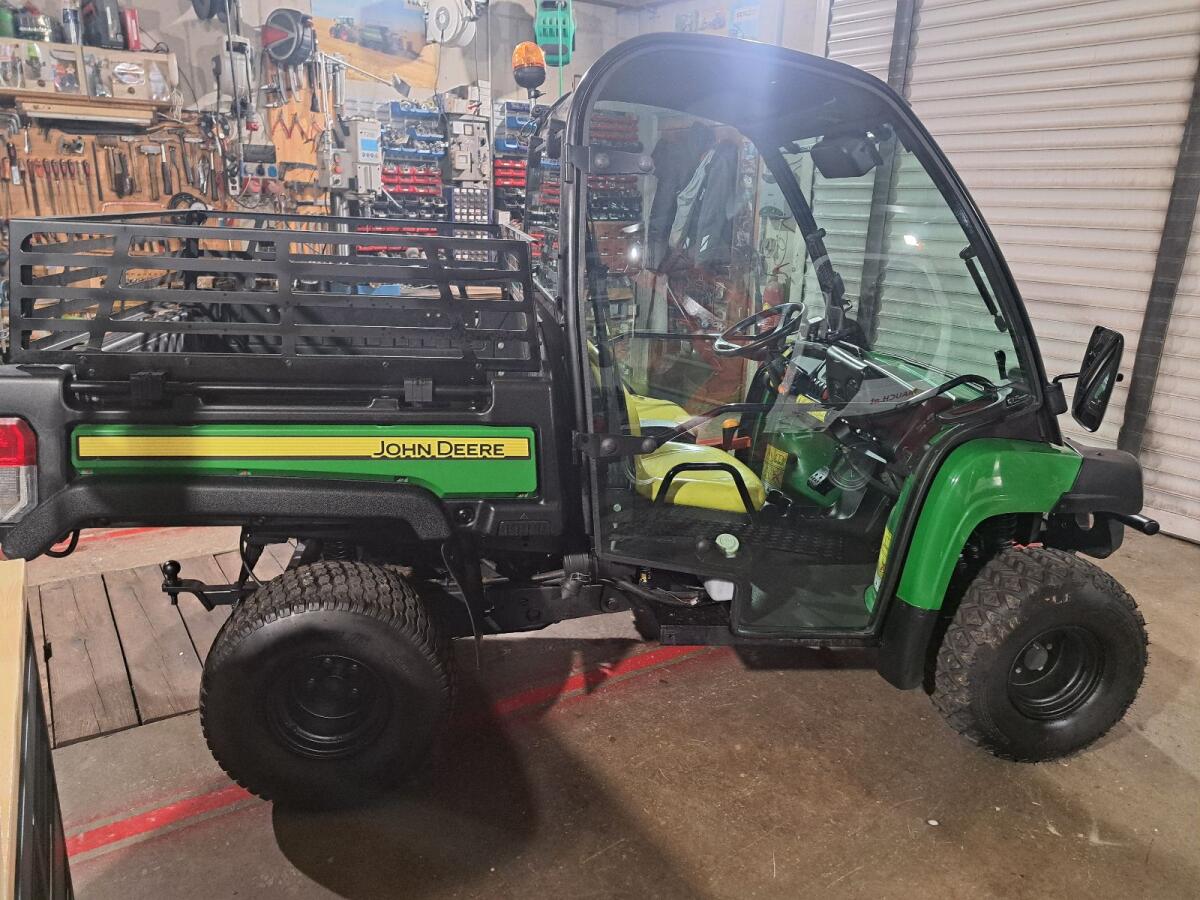 John Deere Gator HPX 815 E 3