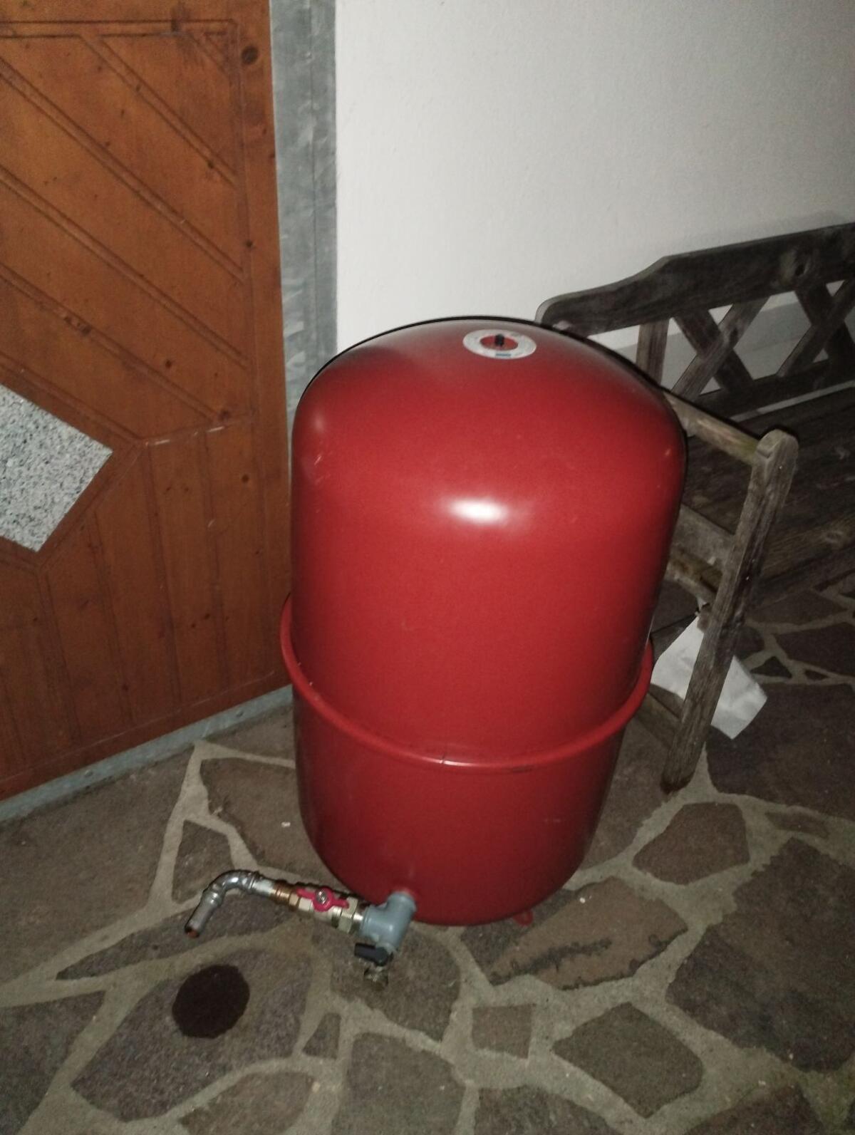 Ausdehnungsgefäß 1