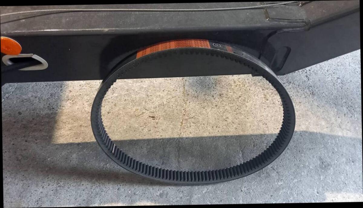 Claas Druschriemen Mega 350 1