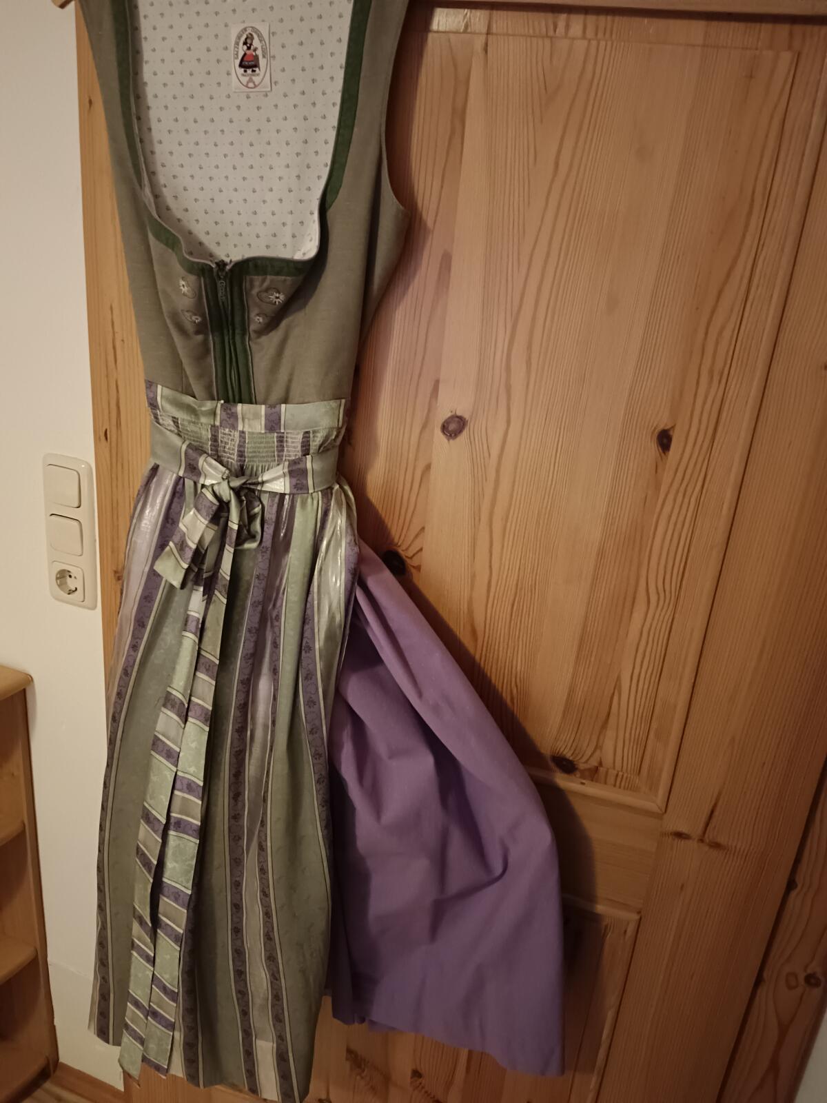 Dirndl Gr. 44 1