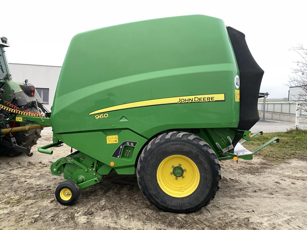 John Deere 960 Rundballenpresse 1