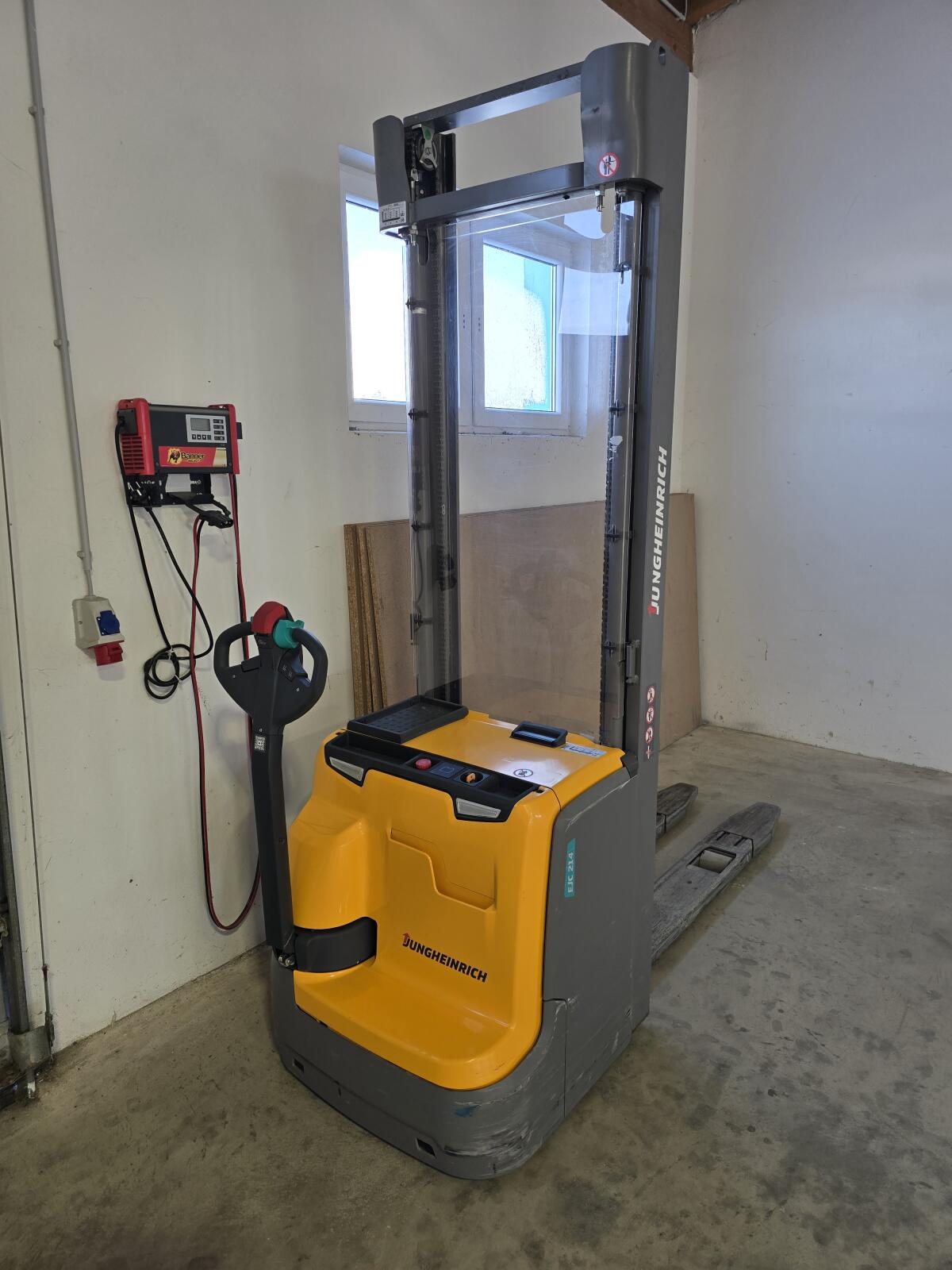 Jungheinrich EJC 214 1