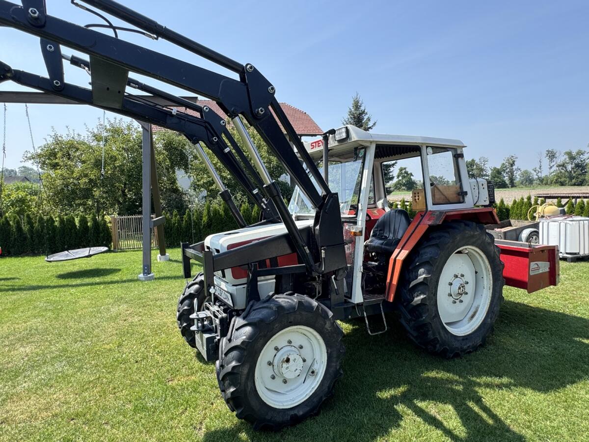 Steyr 8055 A mit vollhydr. FL und Rosensteiner Heckmulde 1