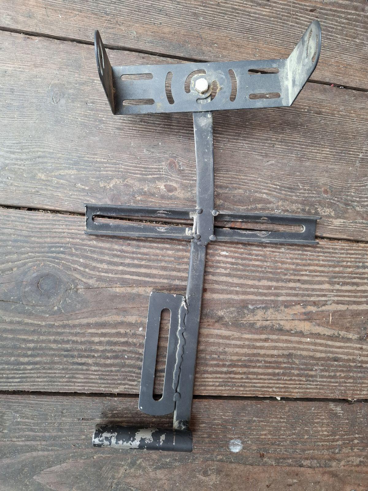 Halterung Monitor/Rückfahrkamera 1