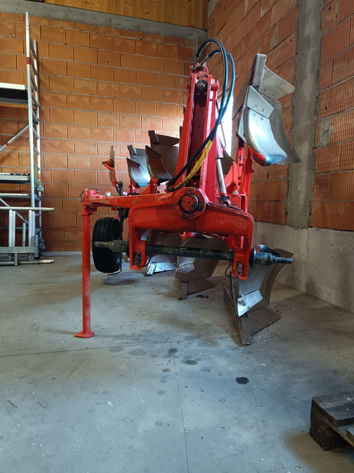 Kuhn Multi-Master 113 Pflug 4 Schar 2