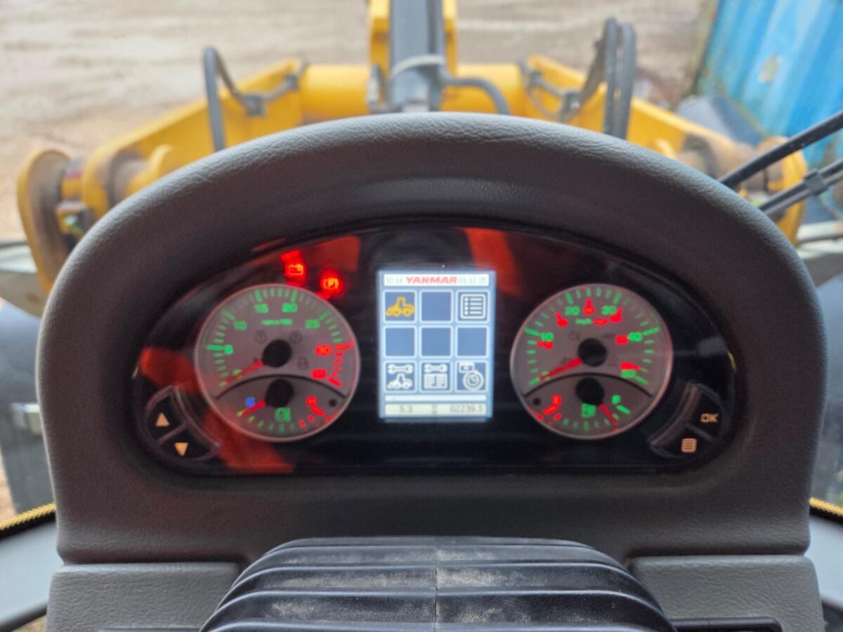 Radlader Yanmar V80 3