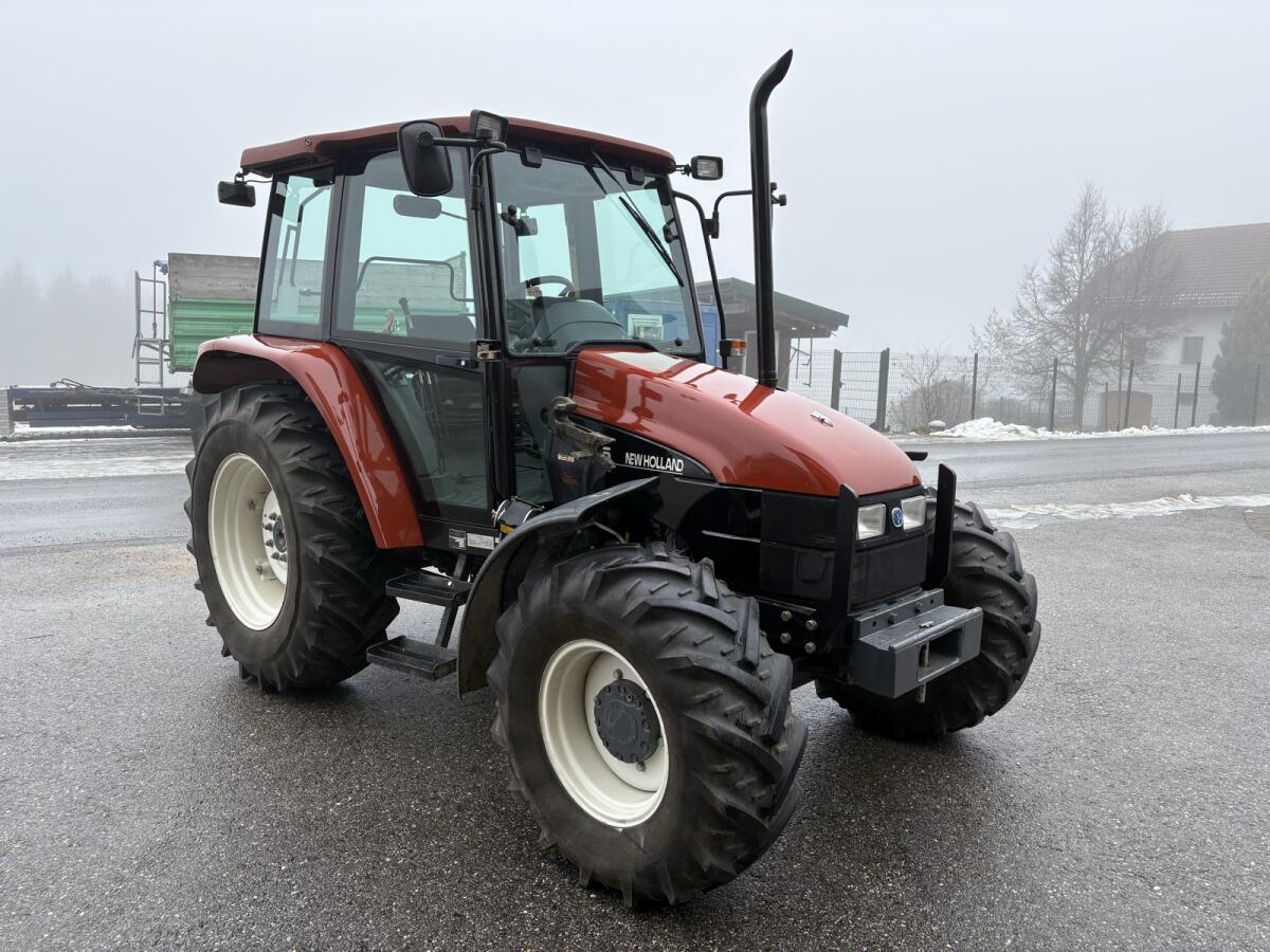 New Holland L 65DT 2