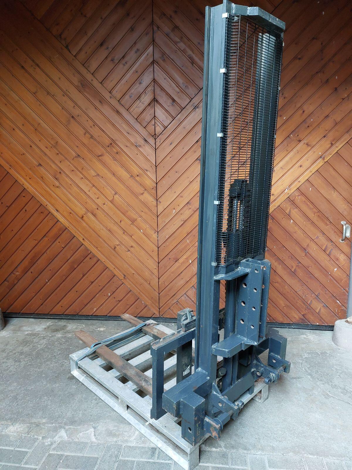 Heckstapler Hubgerüst 1