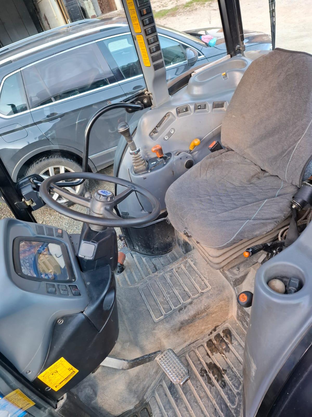 New Holland TN95DA 1