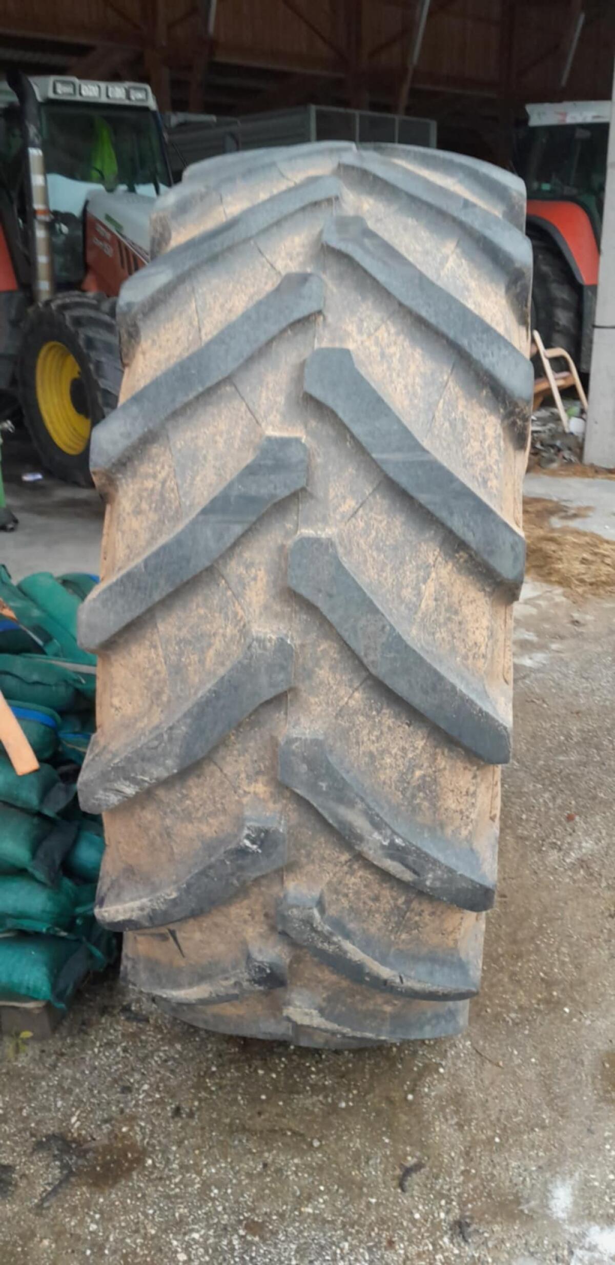 Kompletträder Fendt CVT New Holland Case 3