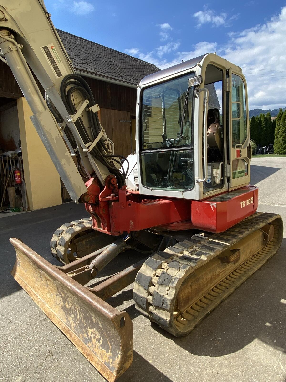 Takeuchi TB 180 FR 3
