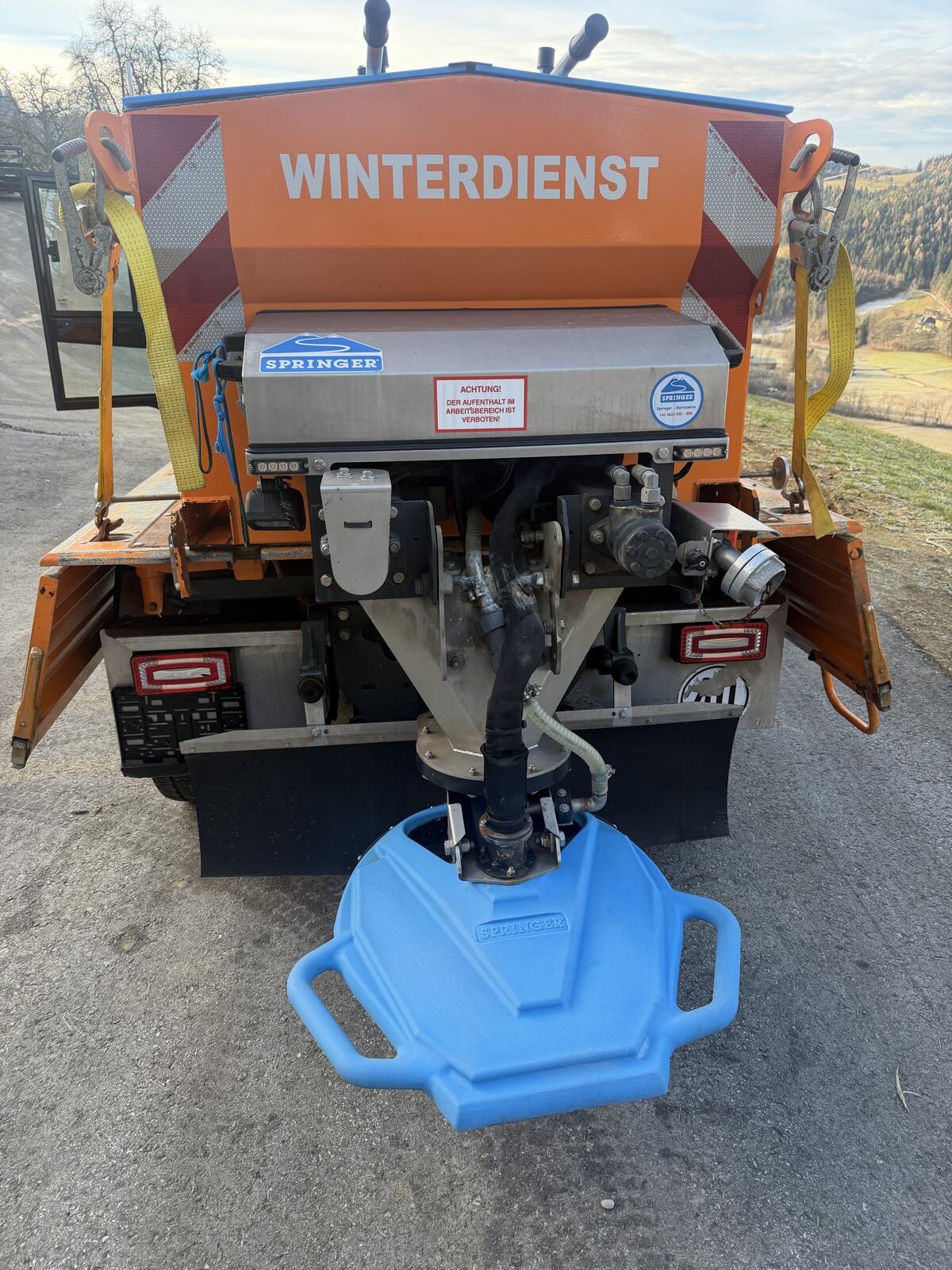 Springer AS 135 mit Salzstreuer inkl. Sole 2