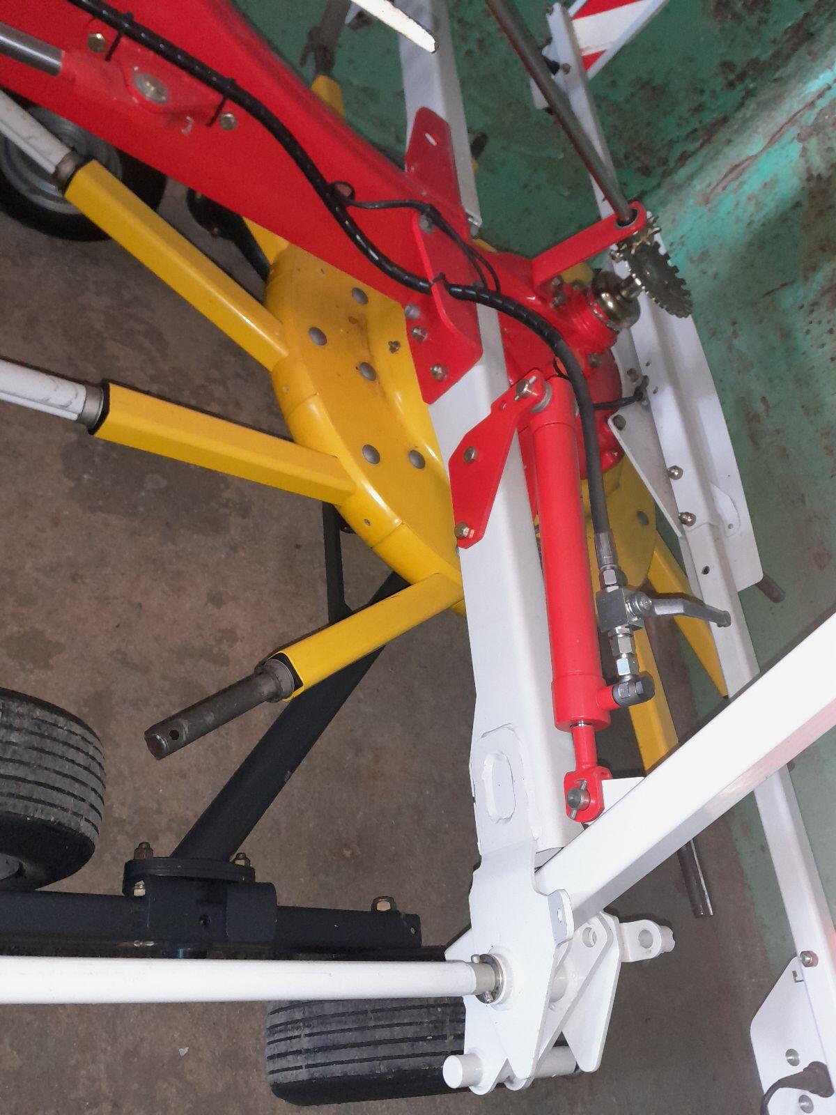 Pöttinger Schwader Top 422 3