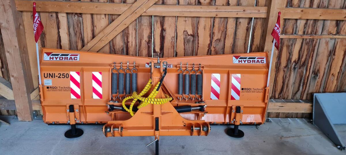 Schneepflug Hydrac UNI 250 1