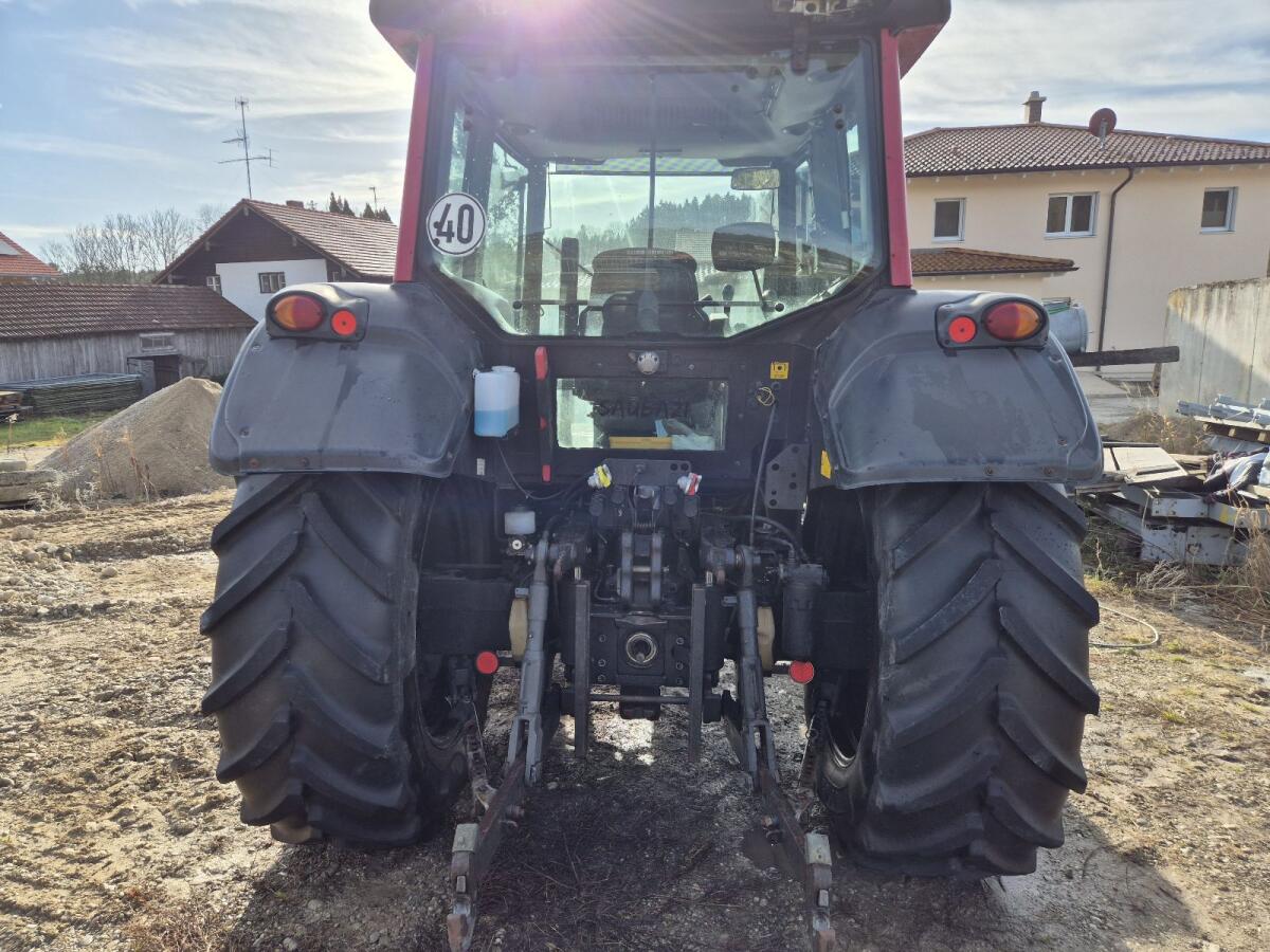 Valtra N 101 Hitech Traktor 3