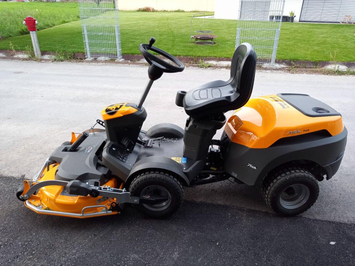 Stiga Park 500 inkl. Mähdeck 1