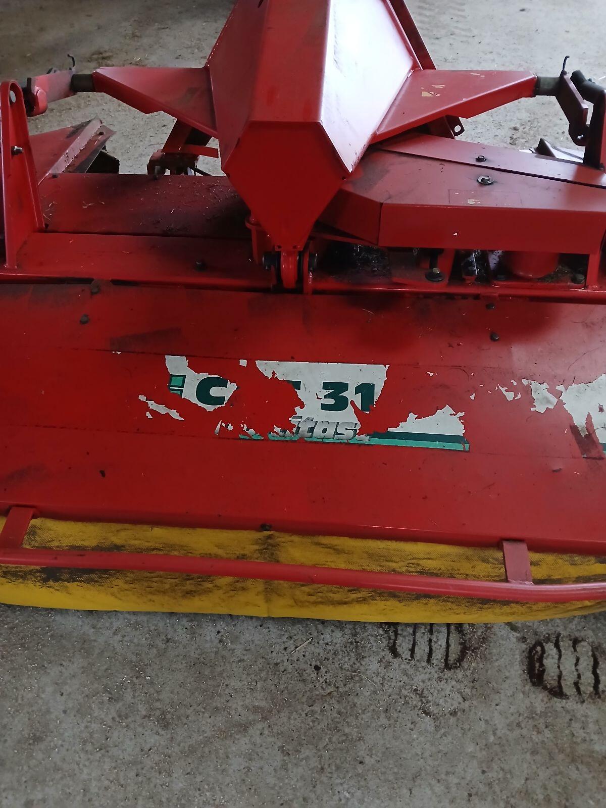 Frontmähwerk Pöttinger Cat 310 1