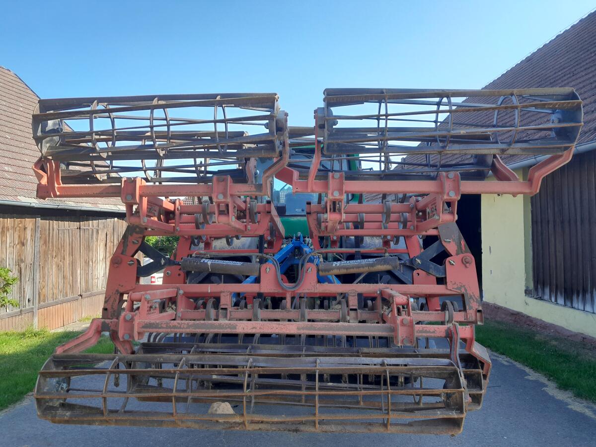 Hatzenbichler Kultivator, 4,5 m Paketklappung 1