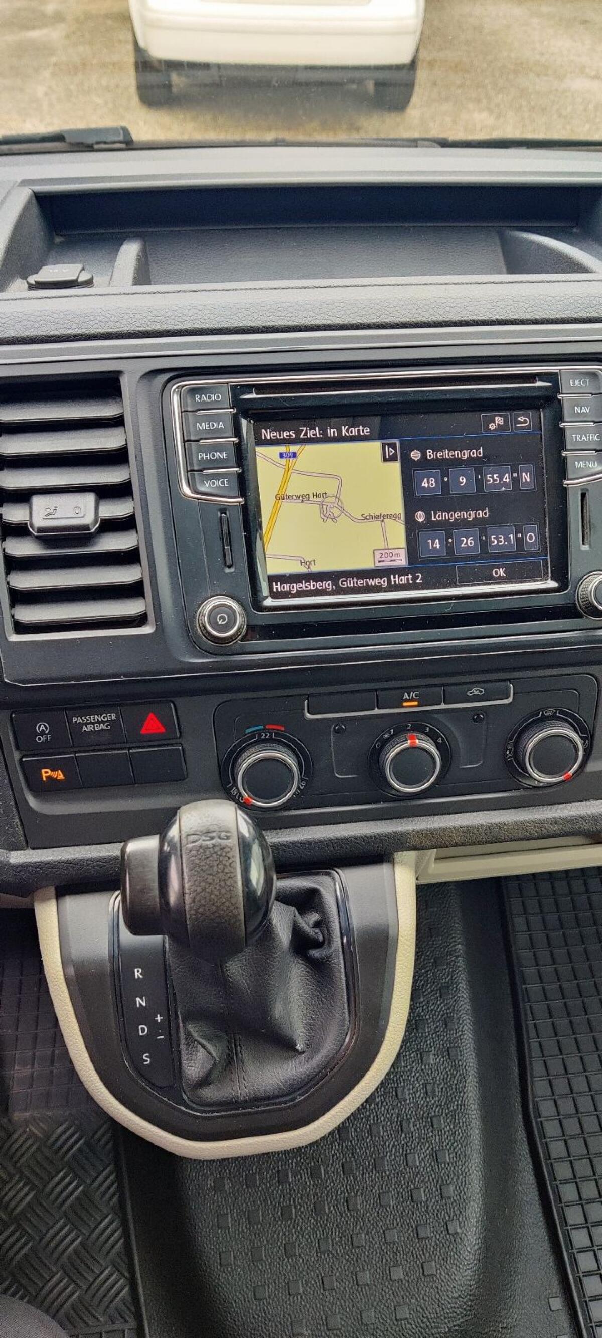 VW T6 Transporter DSG 2