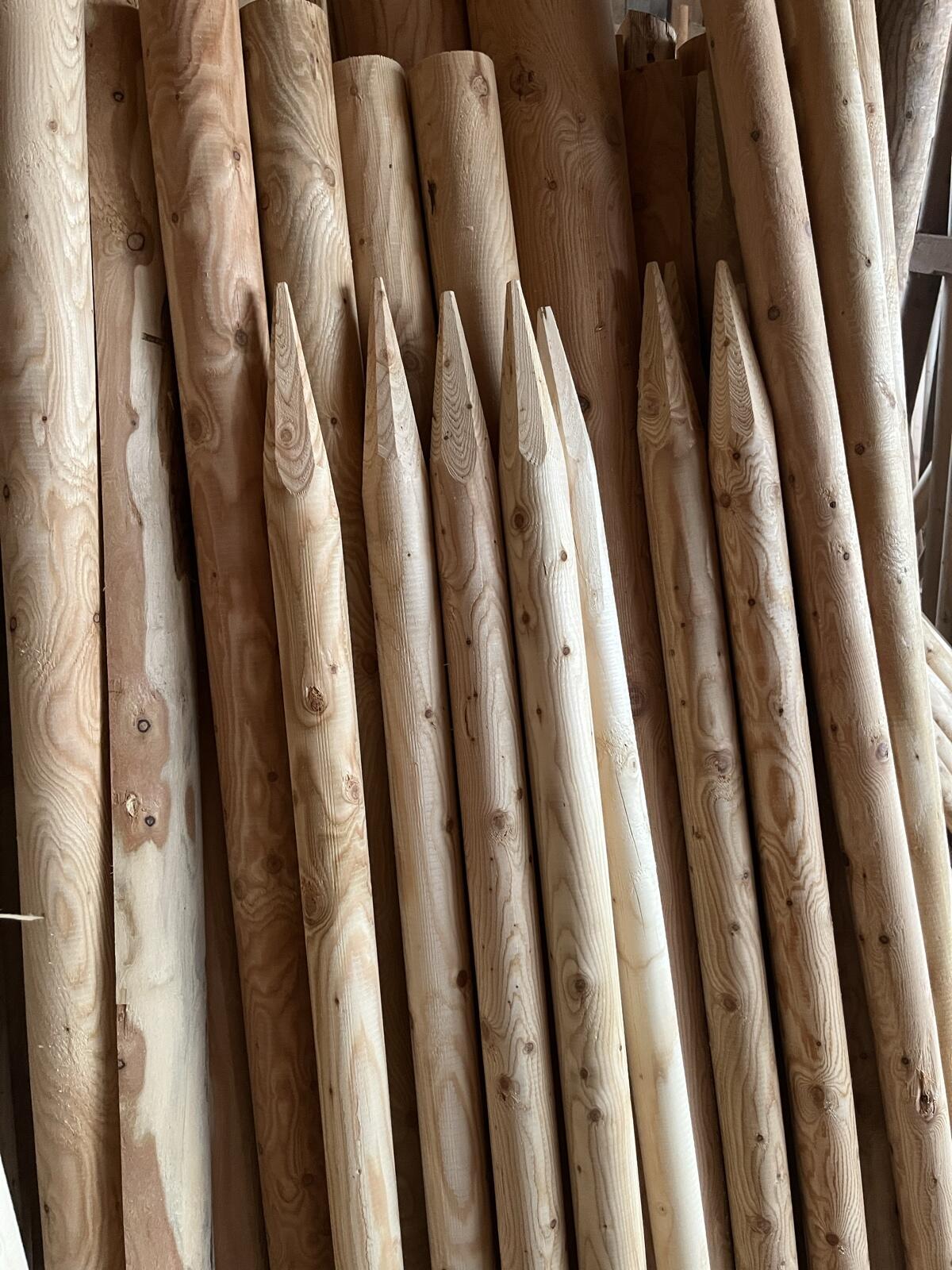 Schneestangen, Zaunpflöcke, Rundholz 3