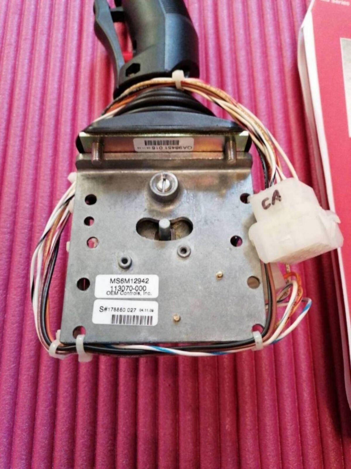 Universal Controller, Scheren-Arbeitsbühne 2