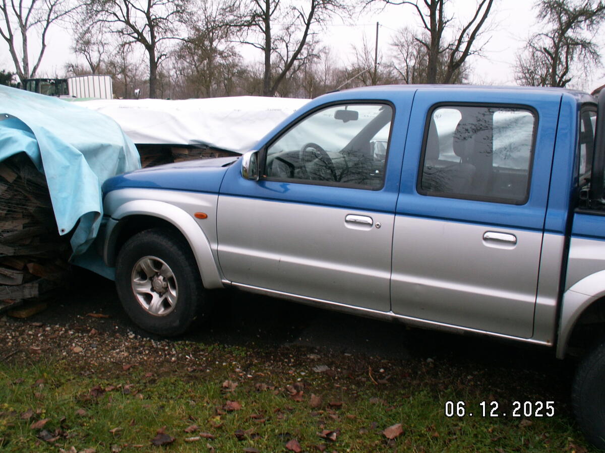 Mazda B 2500 Allrad, 147.000 km 1