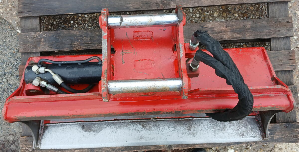 Löffelset Minibagger, Bagger 3