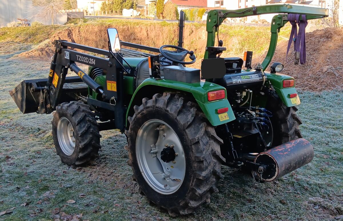 Allradtraktor FOTON 254 2