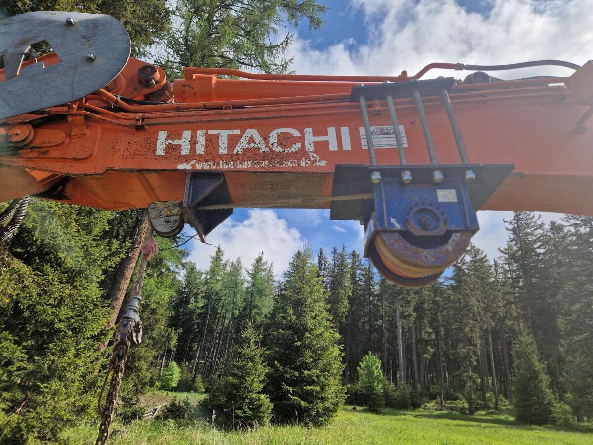 Verkaufe Hitachi 225 2