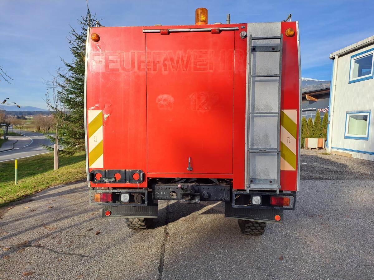 Mercedes Unimog U125 3