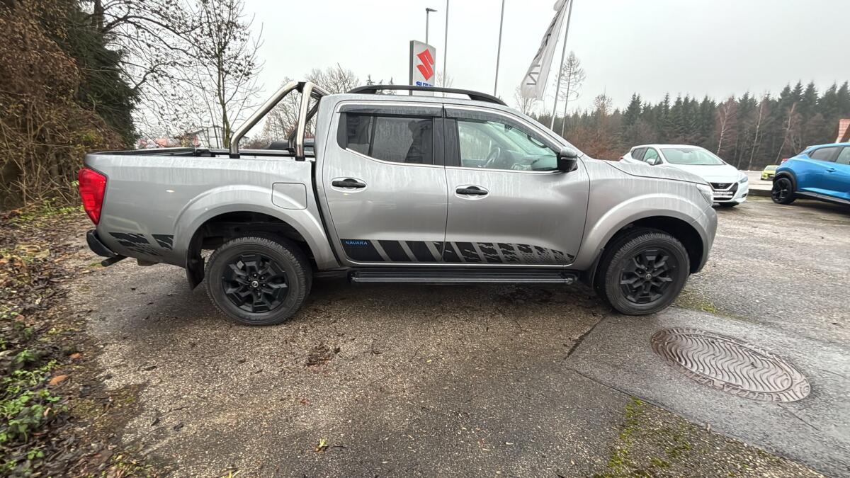 Nissan Navara N-Guard Double Cap 2