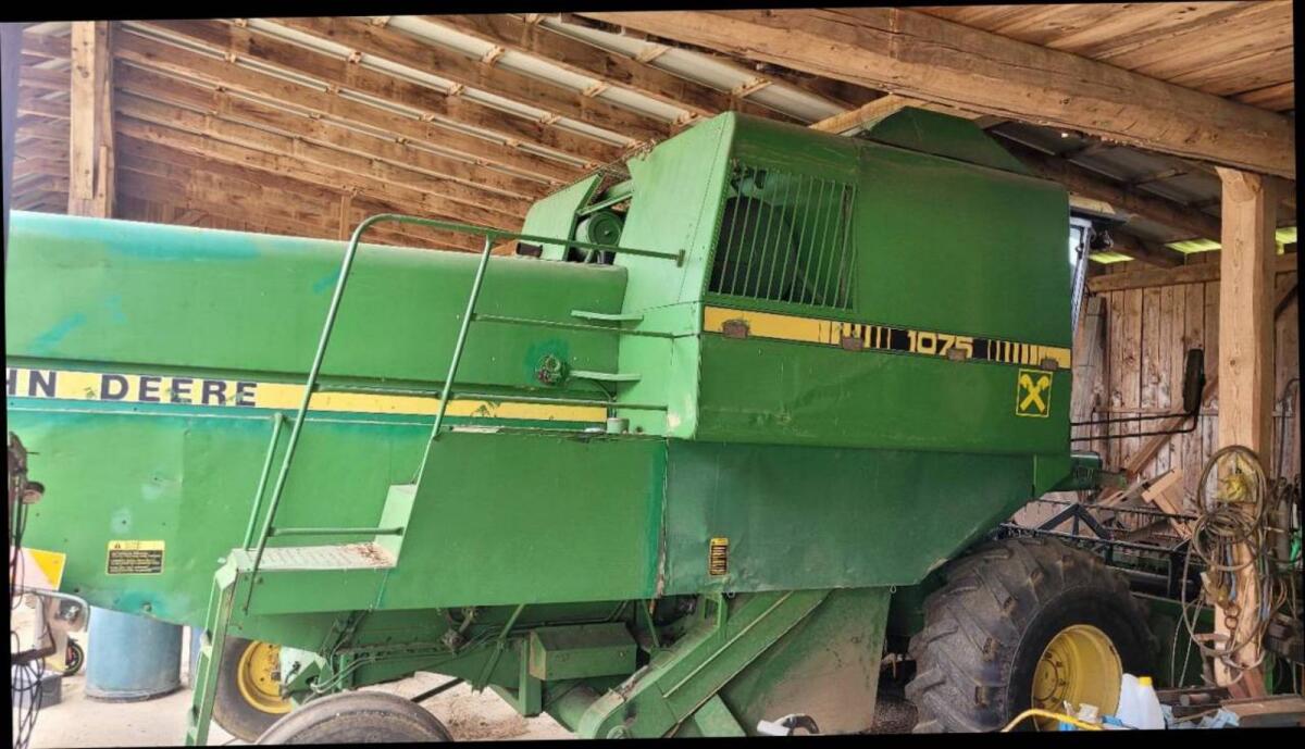 Mähdrescher John Deere 1075 1