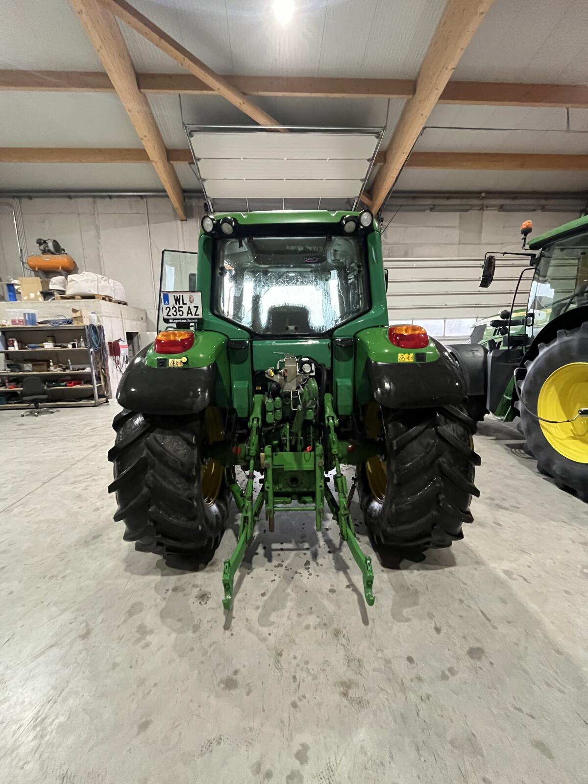 John Deere 6220 Premium mit Hauer POM110 3