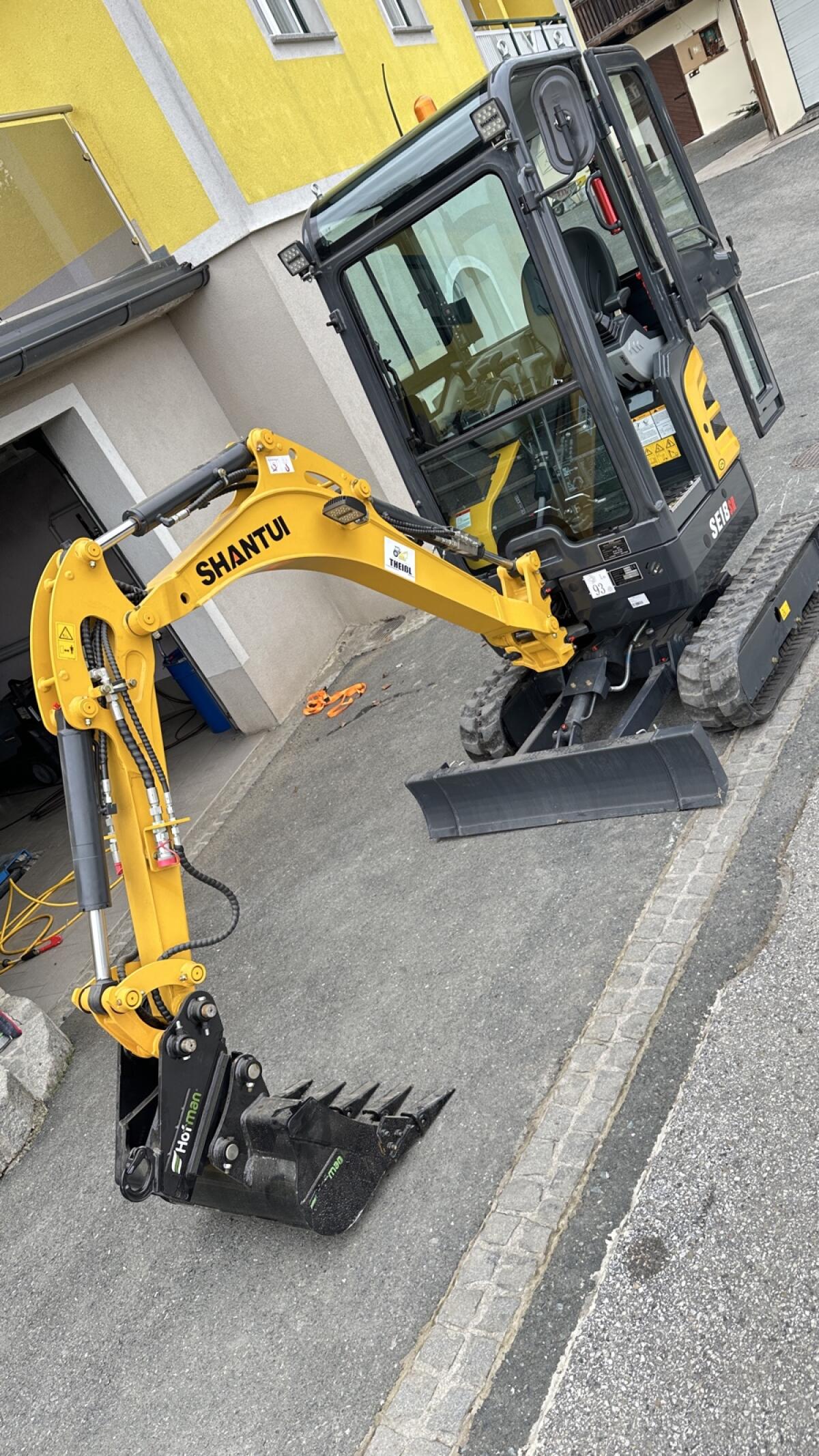 Shantui SE18SR Kubota D902 3-Zylinder-Motor 2