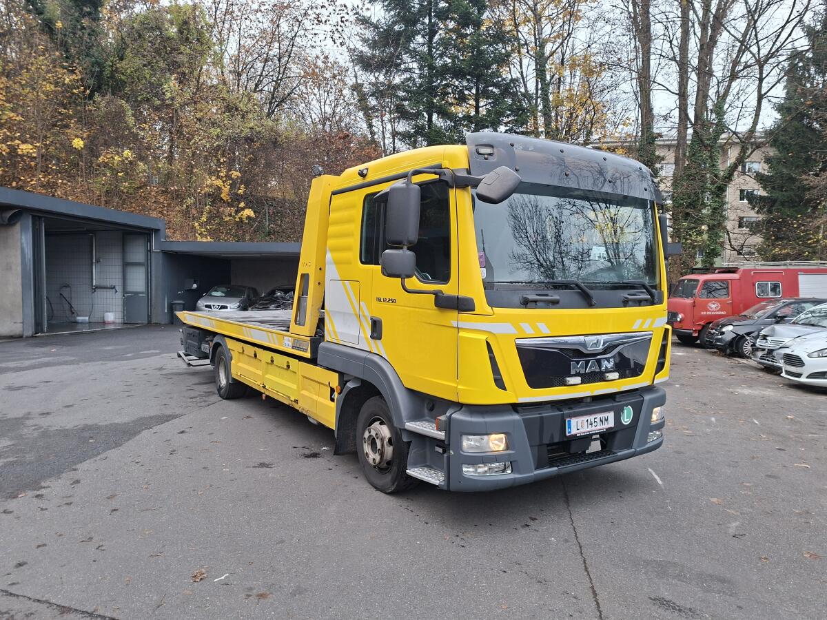 MAN TGL 12.250 4x2 Euro6 Abschleppfahrzeug 2