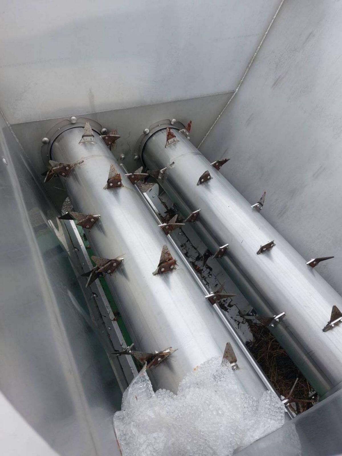 Rundballenverteiler 2