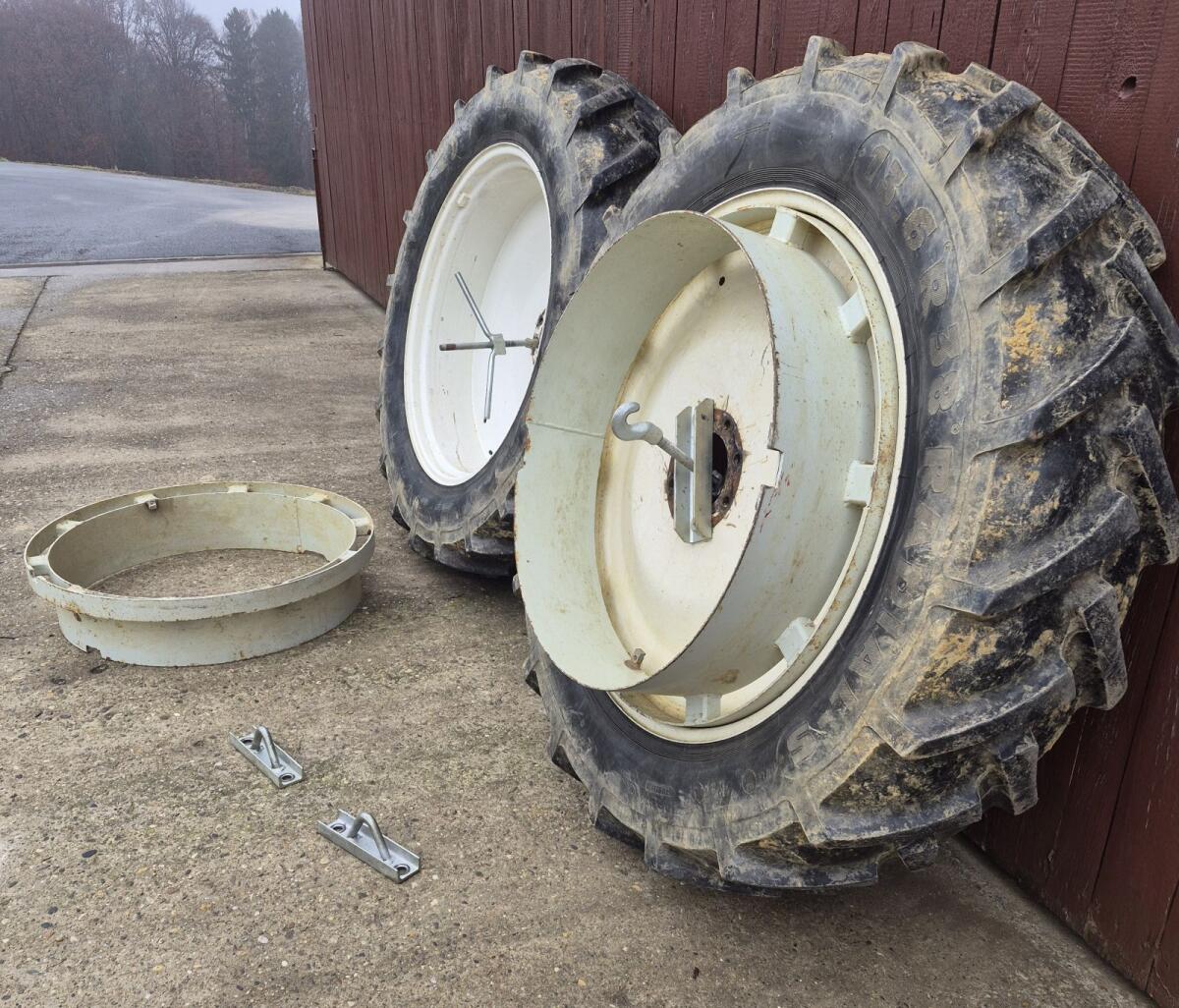 Zwillingsreifen, Pflegereifen, Kulturräder, Komplettrad 1