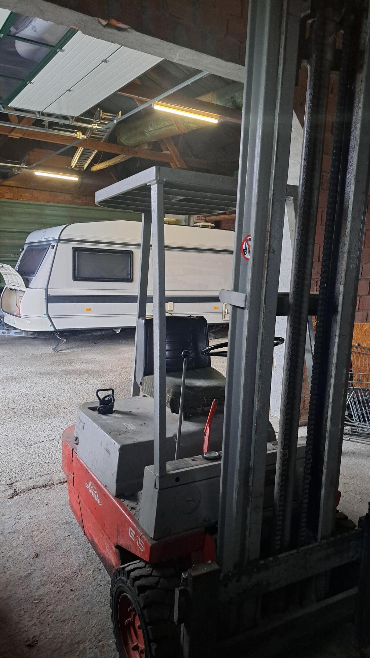 Elektrostapler E 15 Linde 3